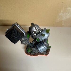 SKYLANDERS GIANTS CHARACTER FIGURE GIANT CRUSHER